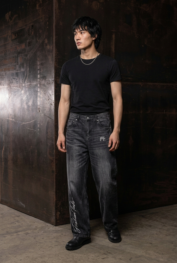 Men’s Vintage Jeans solo model front black