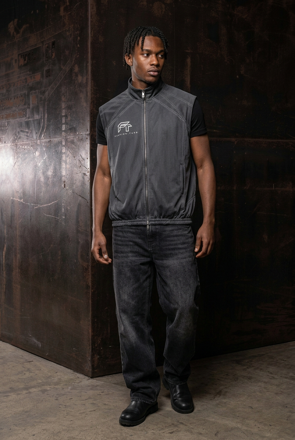 Vintage Full Zip Vest model front