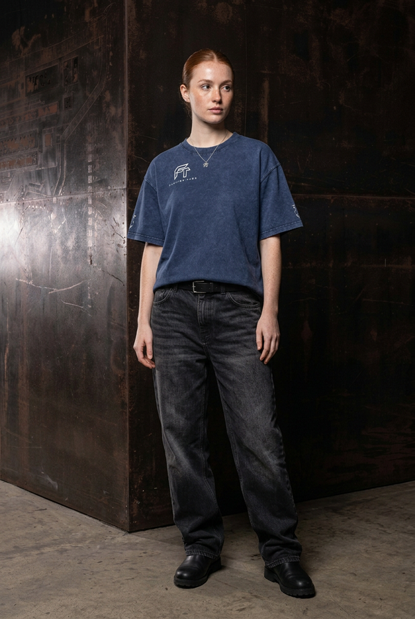Starline Washed Tee Royal Blue model front