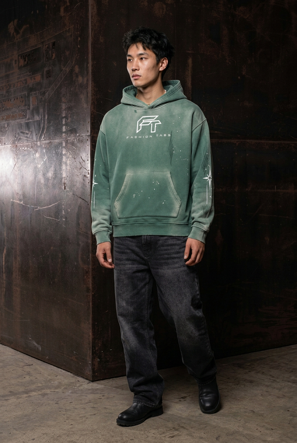 Tabline Hoodie Retro Green model front
